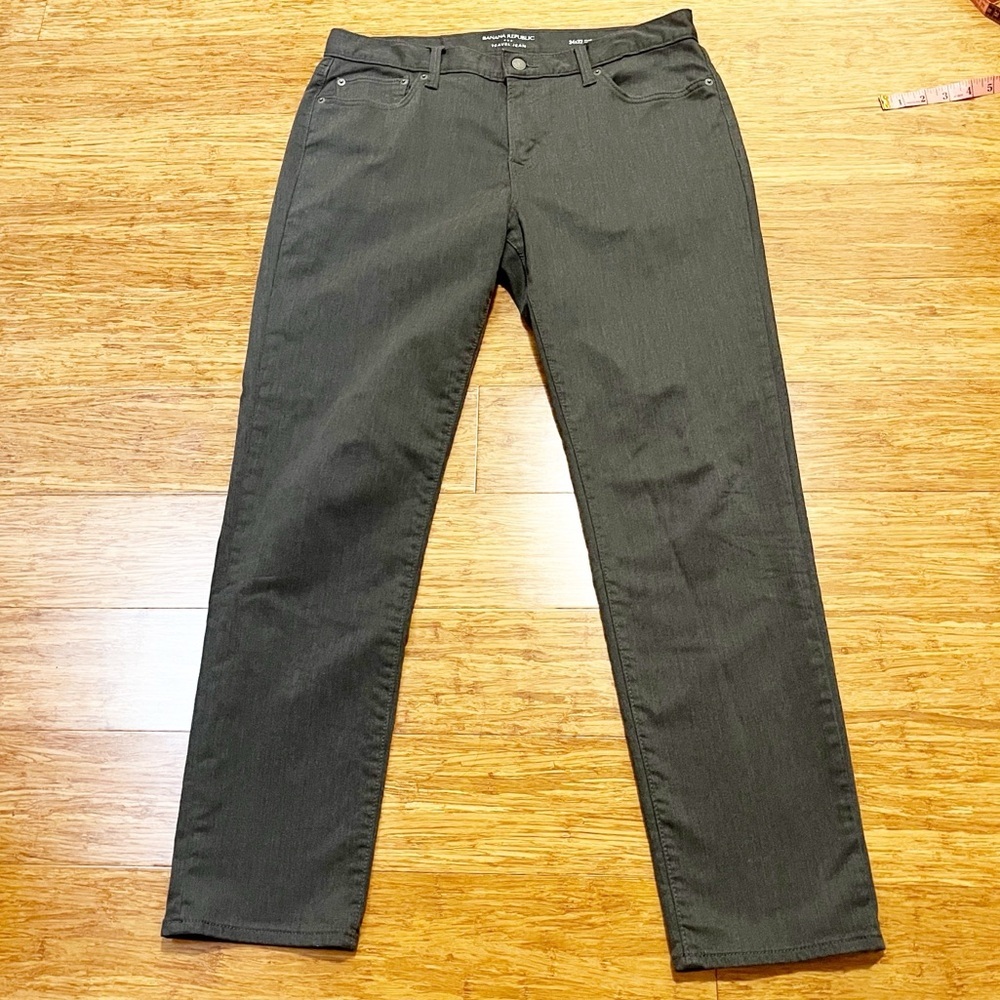 Banana Republic Men's Charcoal Gray Slim Travel Jean. Size 34 Waist X 32 Length - Picture 6 of 16